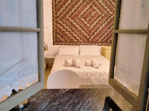 Room in Calle Romero Barros, Córdoba with 5 bedrooms - Gallery - 5