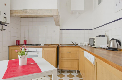 Twin bedroom with balcony in student apartment near Areeiro metro station - Gallery - 6