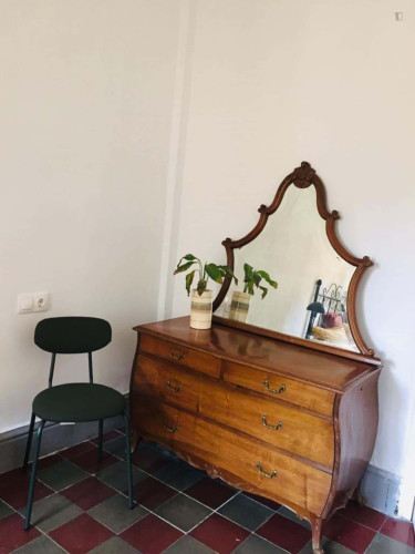 Room in Cuesta Molinos, Granada with 3 bedrooms