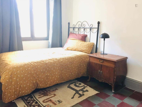 Room in Cuesta Molinos, Granada with 3 bedrooms