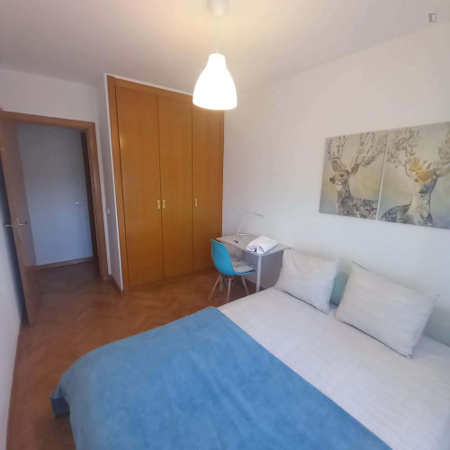 Room in Calle Estocolmo, Alcorcón with 3 bedrooms
