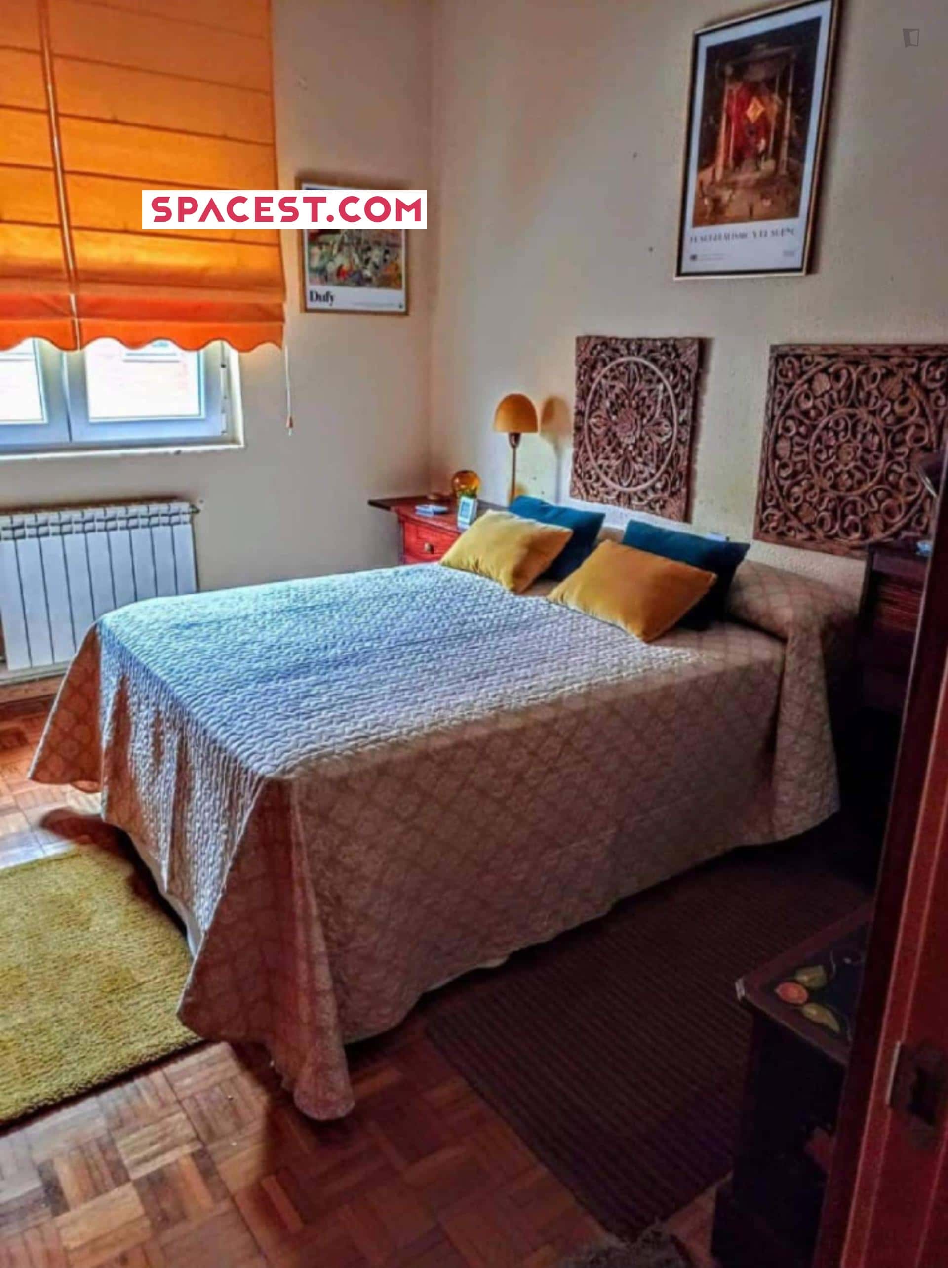 Room In Calle Chile, Oviedo For 75 M² With 2 Bedrooms - 1