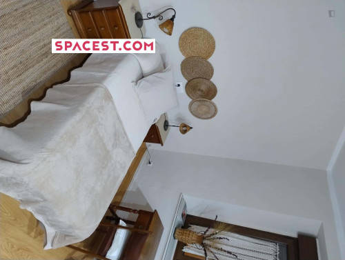 Room in Calle Campoamor, Oviedo with 5 bedrooms - Gallery - 7