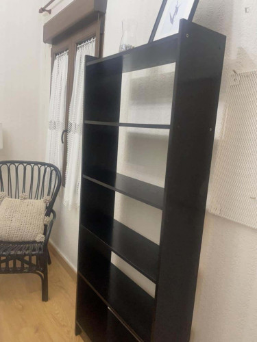 Room in Calle Campoamor, Oviedo with 5 bedrooms