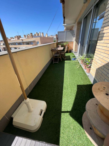 Room in Carrer de Bonaventura de Gayolà, Sant Cugat del Vallès with 2 bedrooms