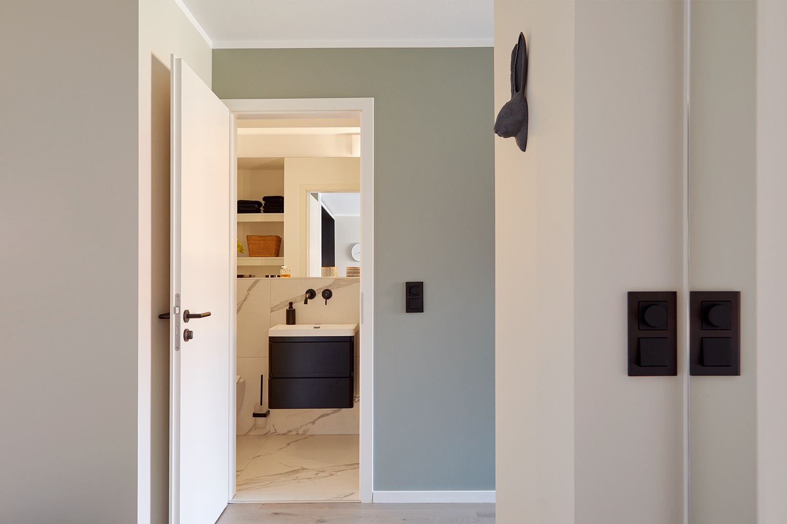 New Fully Equipped 2-Room Designer Apartment Near Carlsplatz And Kö - 9