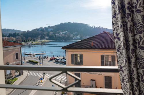 Apartment in Via Roma, Laveno-Mombello for 85 m² with 2 bedrooms