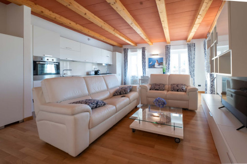 Apartment in Via Roma, Laveno-Mombello for 85 m² with 2 bedrooms