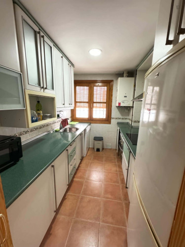 Apartment in Calle Serrano, Granada for 120 m² with 3 bedrooms - Gallery - 7