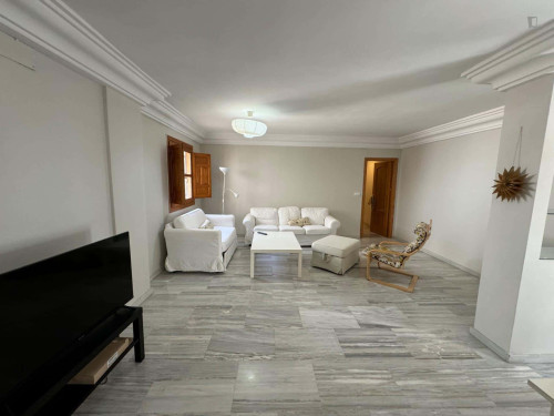 Apartment in Calle Serrano, Granada for 120 m² with 3 bedrooms - Gallery - 15
