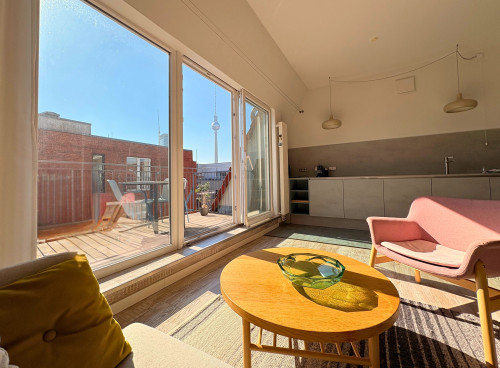 Rooftop 2 Bedroom with Balcony