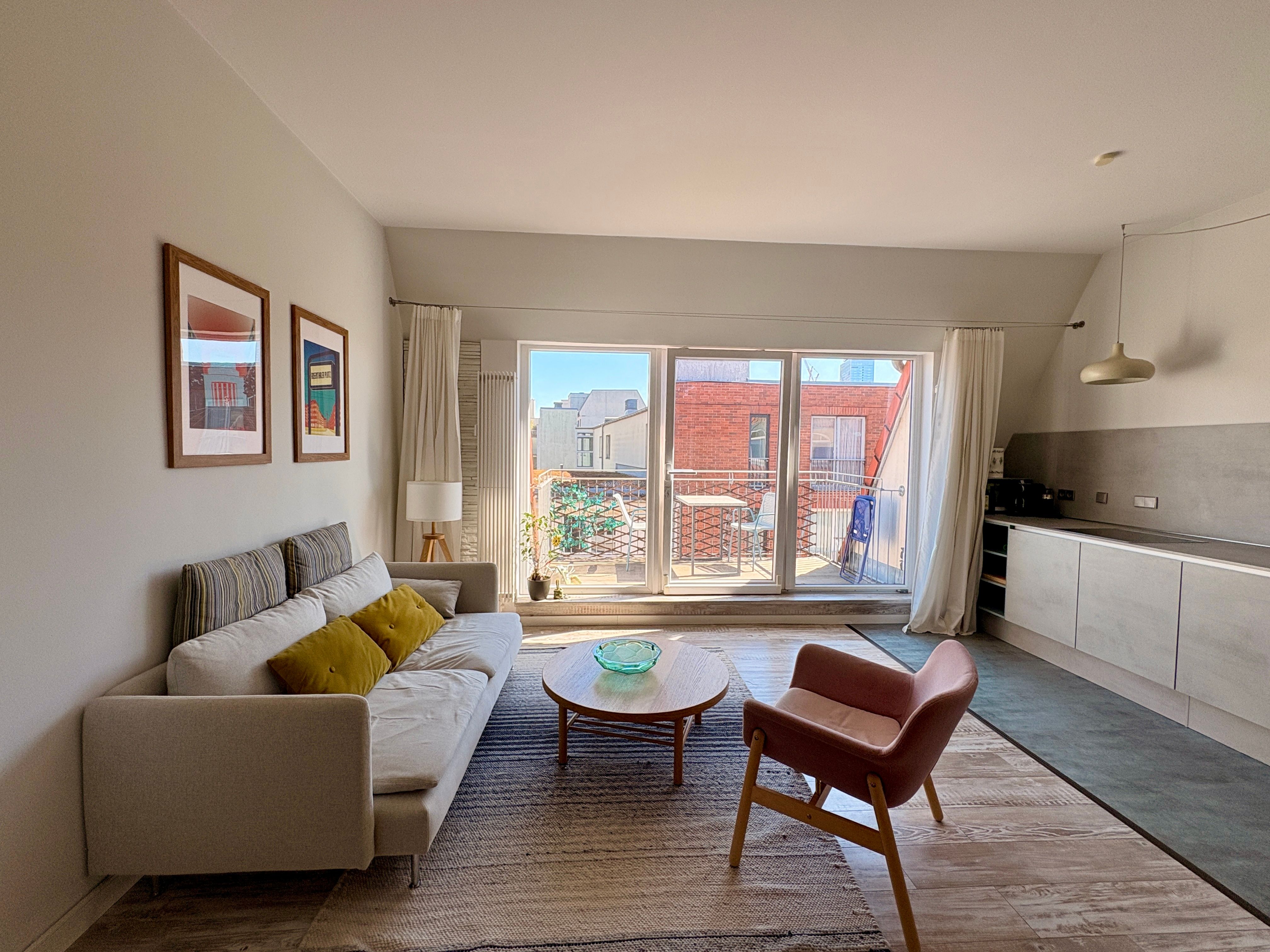 Rooftop 2 Bedroom With Balcony - Rooftop 2 Bedroom with Balcony - Gallery - 2