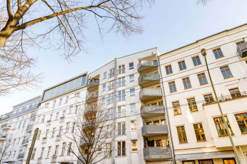 Edgy Rustic - Chic Apartment in Berlin Mitte