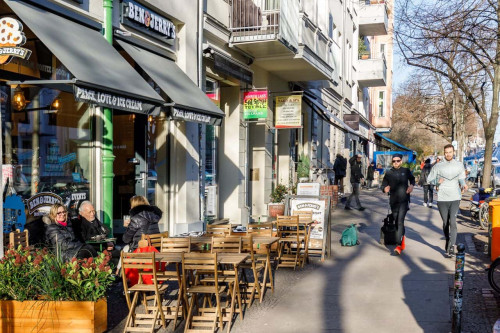 Edgy Rustic - Chic Apartment in Berlin Mitte