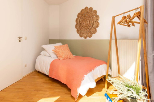 A Tropical Apartment on the Park in Mitte