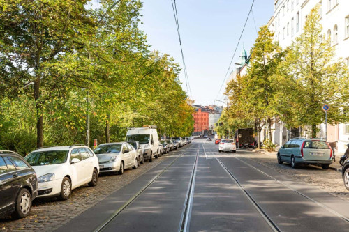 A Tropical Apartment on the Park in Mitte