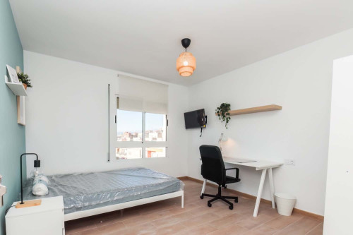 Av. Carrilet 40, 6 puerta 2, (5H2B) - AG, REUS (H5) - Carrilet 40 - Gallery - 28