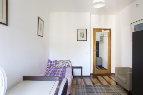 Twin bedroom in proximity in Picoas