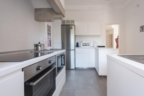 Pleasant single bedroom close to Instituto Superior Técnic