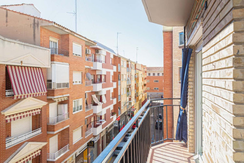 C/Montevideo 2, 3º IZQ - (4H2B), AG, ZGZ (H1) - Montevideo 2