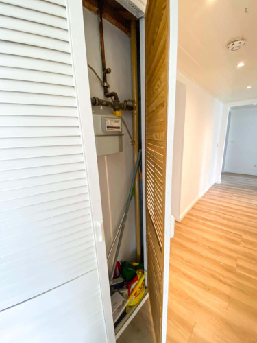 Apartment in Roelckestraße, Berlin for 83 m² with 2 bedrooms