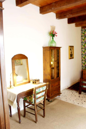 Room in Via Argenteria, Palermo for 350 m² with 8 bedrooms