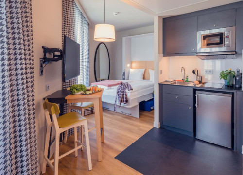 Cozy Modern Studio with Excellent Stuttgart Connections - Studio 3 Tenants