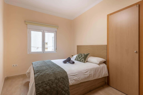 Room in Calle Sol, Granada for 150 m² with 6 bedrooms