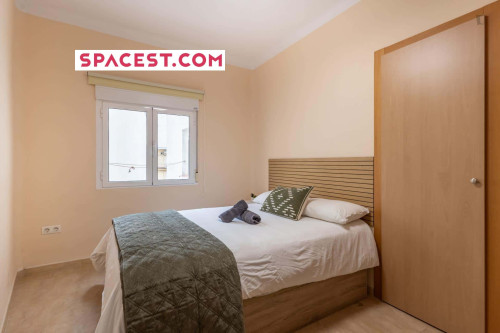 Room in Calle Sol, Granada for 150 m² with 6 bedrooms - Gallery - 15