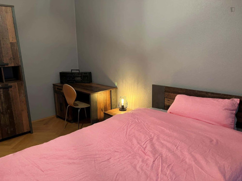 Room in Paulsborner Straße, Berlin for 116 m² with 3 bedrooms