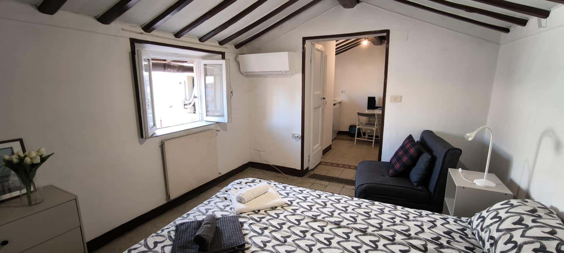  Apartment In Via Di San Calisto, Roma For 44 M² With 1 Bedroom  -  Apartment in Via di San Calisto, Roma for 44 m² with 1 bedroom  - Gallery -  1