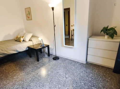 Room in Via Giulio Aristide Sartorio, Roma for 160 m² with 7 bedrooms