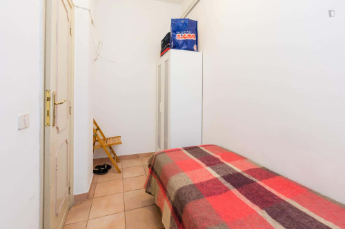 Room in Via Lero, Roma for 160 m² with 7 bedrooms