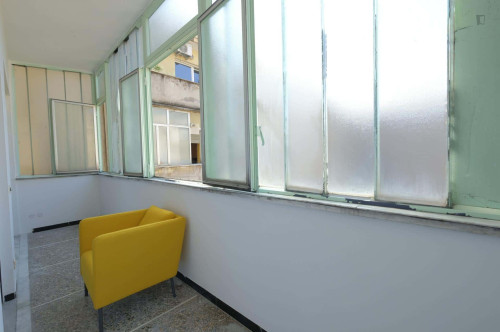 Room in Via Nemorense, Roma for 128 m² with 5 bedrooms