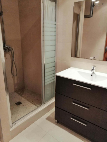 Room in Carrer Faust Morell, Palma with 3 bedrooms - Gallery - 5