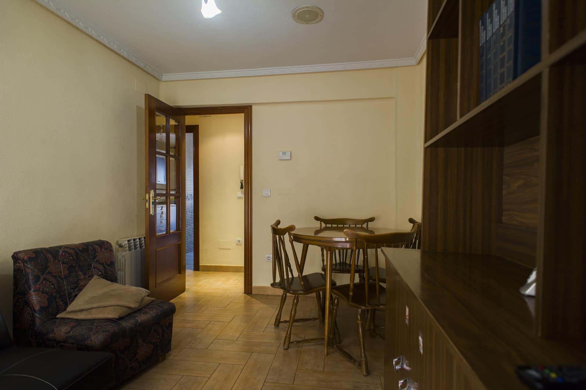  Apartment In Calle Cepeda, Salamanca For 80 M² With 3 Bedrooms  -  Apartment in Calle Cepeda, Salamanca for 80 m² with 3 bedrooms  - Gallery -  1
