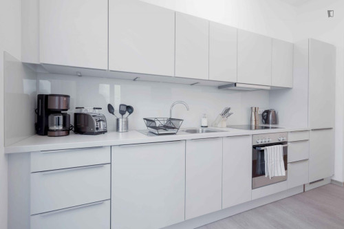 Comfortable single bedroom in shared flat in Moabit