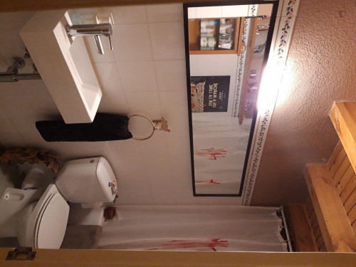 Single bedroom in a 4-bedroom apartment near Menéndez Pelayo metro station