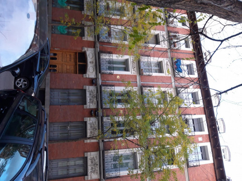 Single bedroom in a 4-bedroom apartment near Menéndez Pelayo metro station