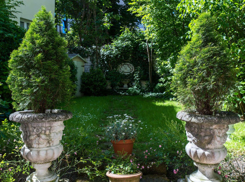 Apartment in Niedenau, Frankfurt am Main with 1 bedroom