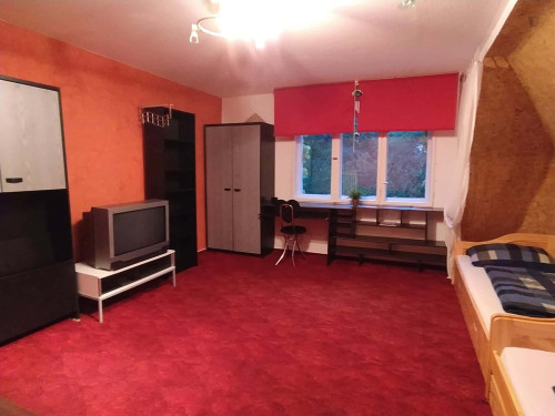 Room in Köpenicker Allee, Berlin for 24 m² with 3 bedrooms