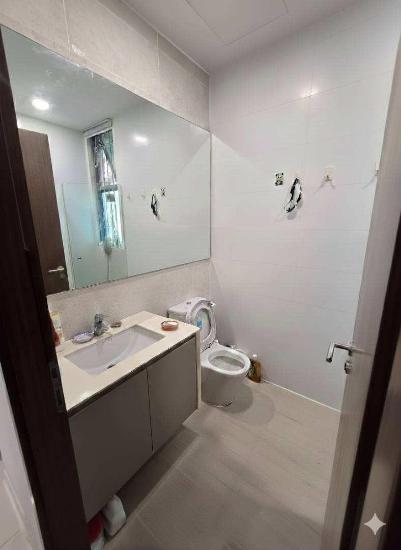  3 Bed, 2 Bath  -  Hundred Trees  - Gallery -  10