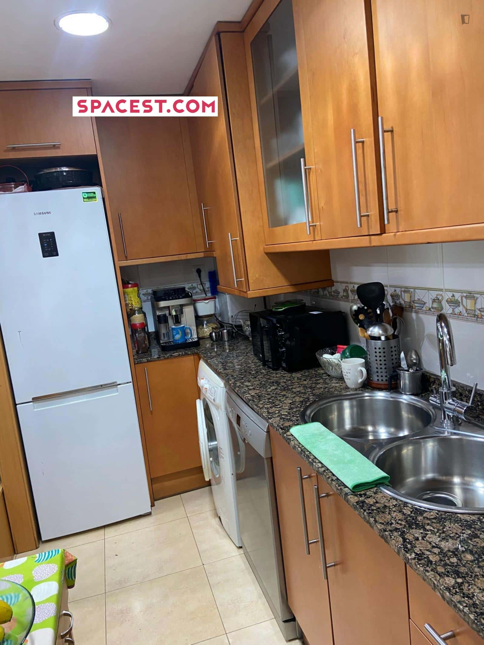  Room In Carrer De Costa Rica, Terrassa For 61 M² With 2 Bedrooms  -  Room in Carrer de Costa Rica, Terrassa for 61 m² with 2 bedrooms  - Gallery -  1