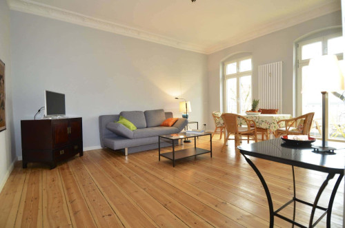 Apartment in Pfalzburger Straße, Berlin for 65 m² with 1 bedroom