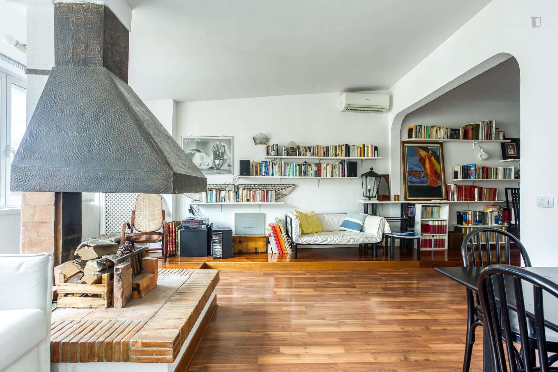  Apartment In Via Dei Capocci, Roma For 26 M²  -  Apartment in Via dei Capocci, Roma for 26 m²  - Gallery -  1