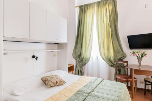 Room in Via Zucchelli, Roma with 1 bedroom
