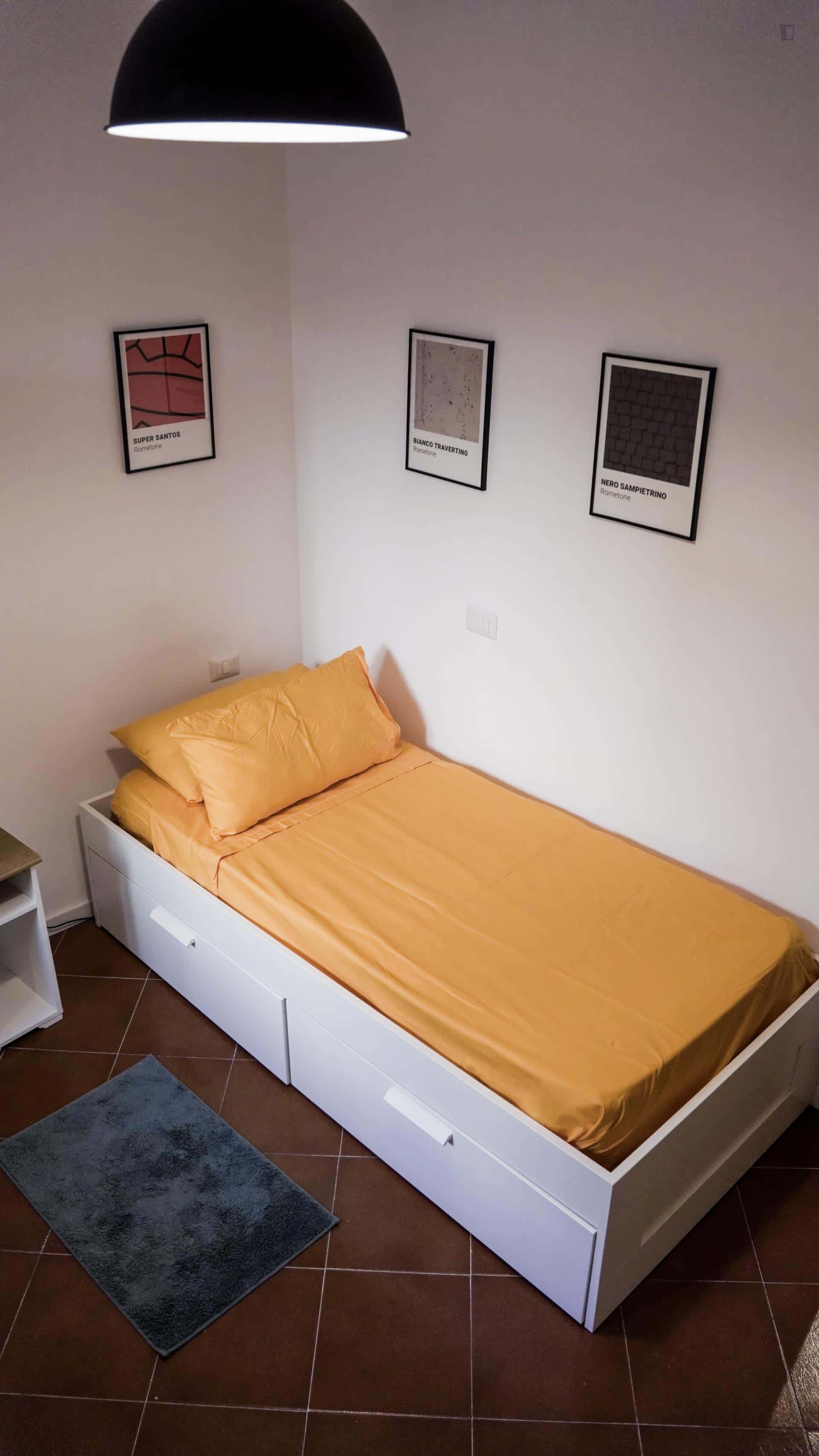  Room In Via Luigi Ferdinando Marsigli, Roma For 74 M² With 2 Bedrooms  -  Room in Via Luigi Ferdinando Marsigli, Roma for 74 m² with 2 bedrooms  - Gallery -  1