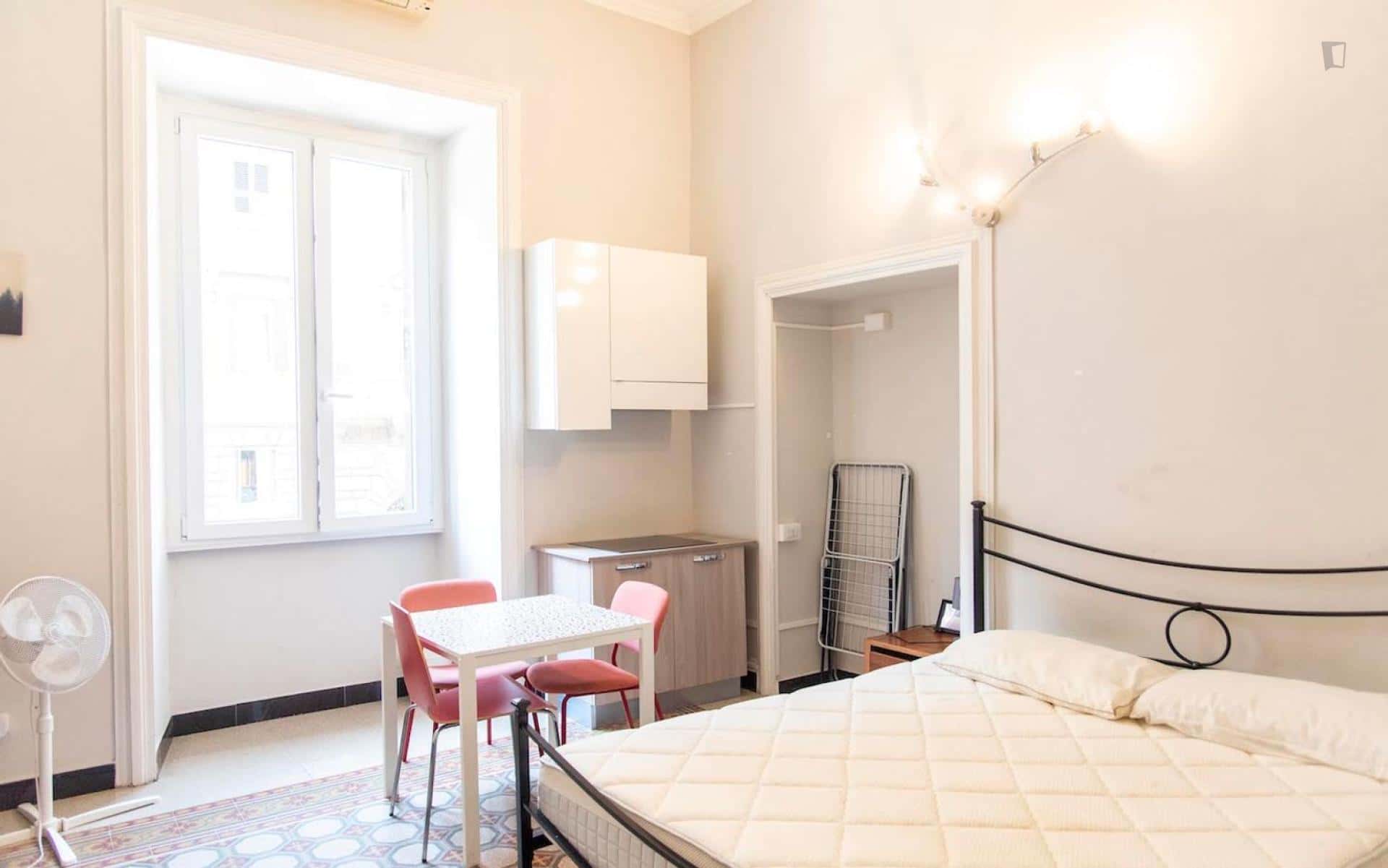 Apartment In Via Napoleone III, Roma For 35 M² - Apartment in Via Napoleone III, Roma for 35 m² - Gallery - 1