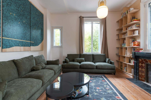 Room in Rue de la Patouillerie, Nantes for 500 m² with 20 bedrooms - Gallery - 8