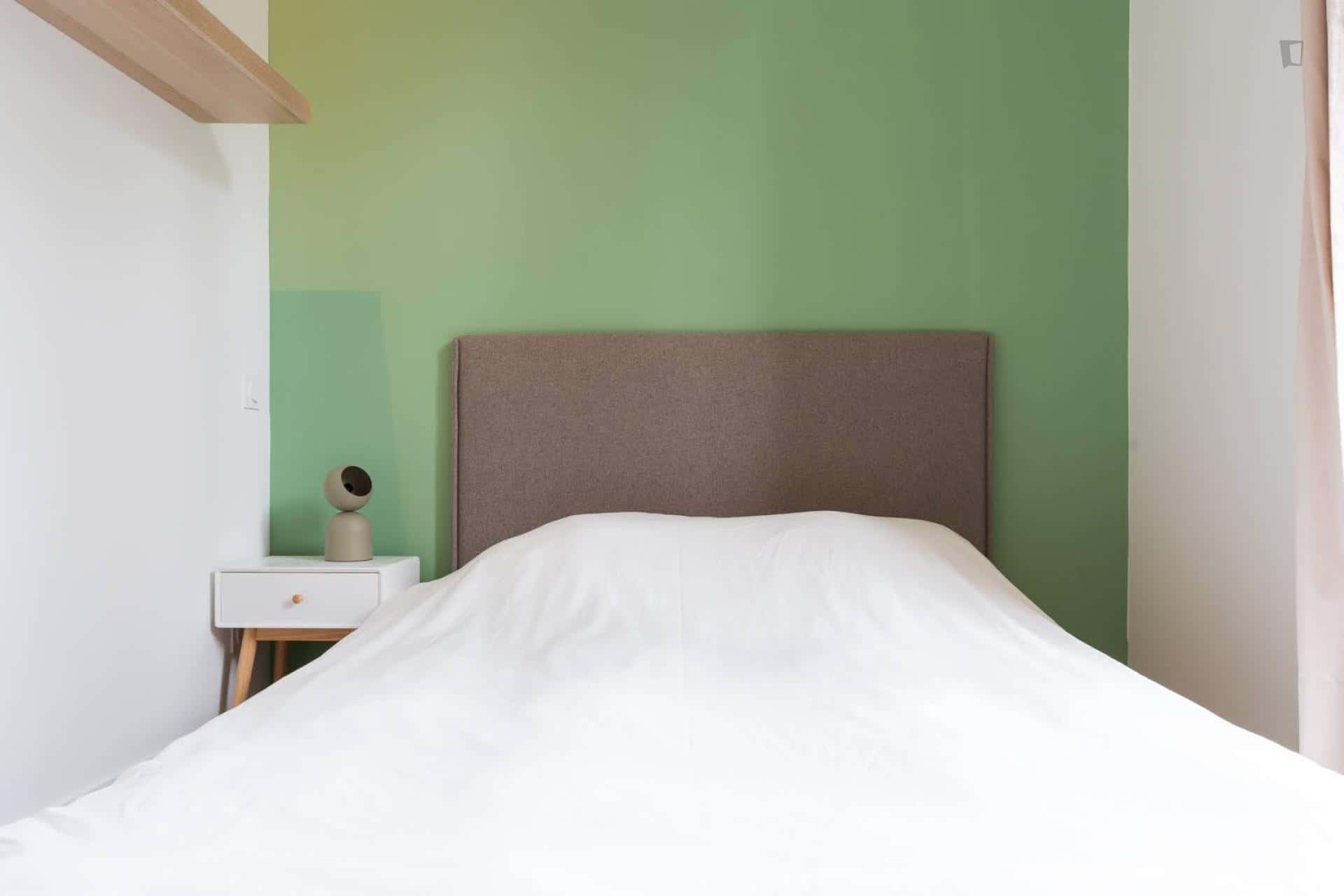 Room in Rue de la Patouillerie, Nantes for 500 m² with 20 bedrooms - Rooms